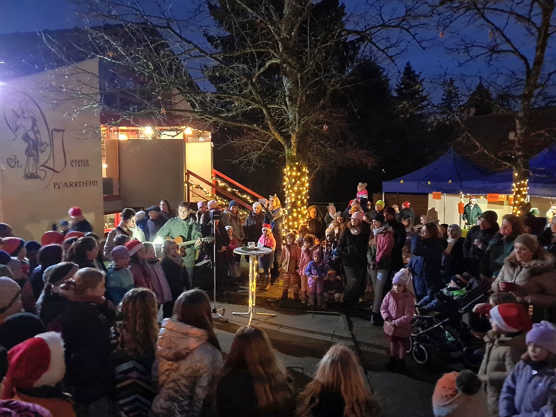 Gluehweintreff2025 2