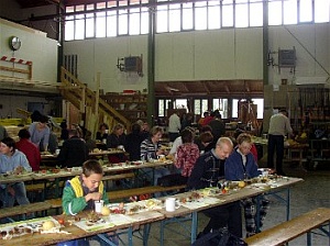 Faires Frühstück in der Holzbau-Werkstatt