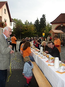 22,5 Meter Kaffeetafel