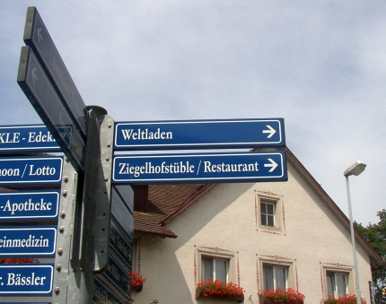 Wegweiser zum Weltladen