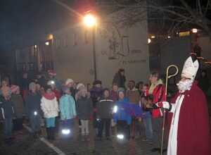 Nikolaus beim Glühweintreff