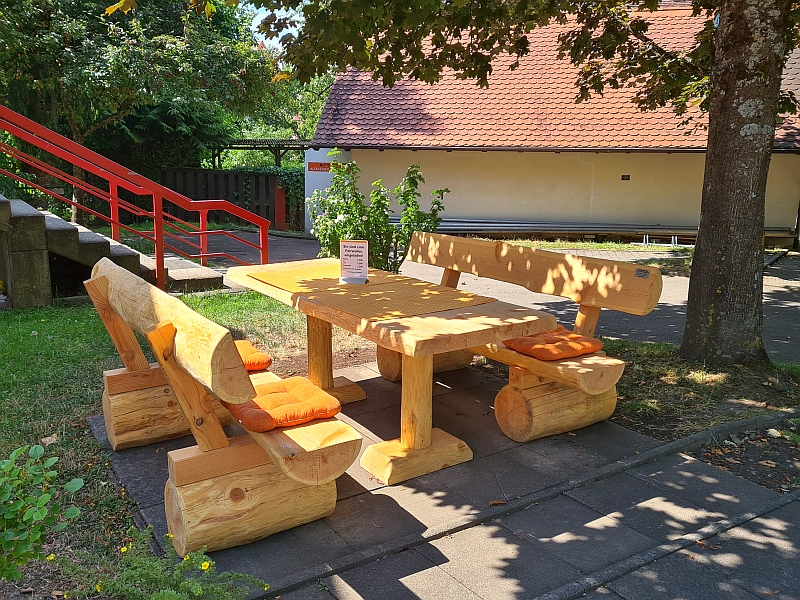 Sitzgelegenheit